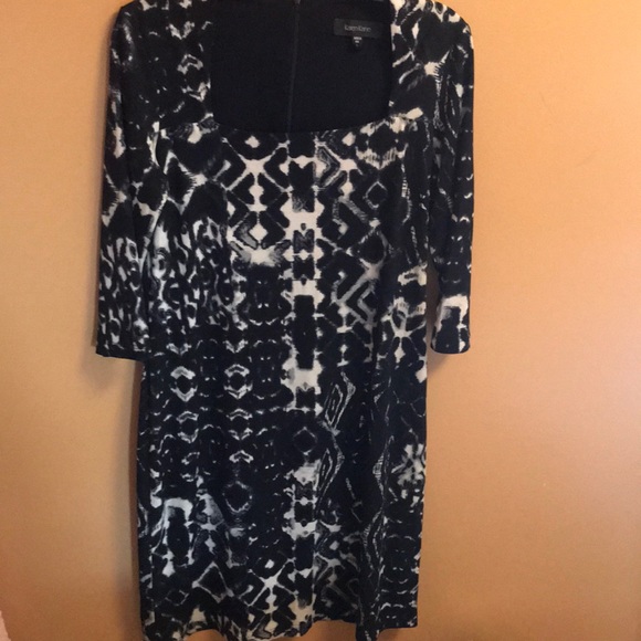 Patterned dress - Picture 2 of 4